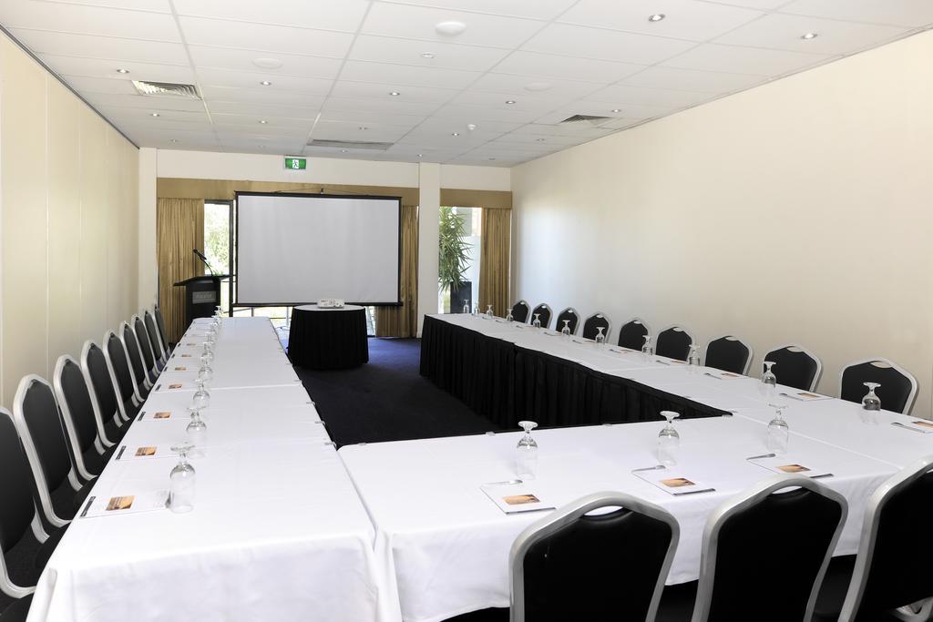 Assured Ascot Quays Apartment Hotel Пърт Екстериор снимка