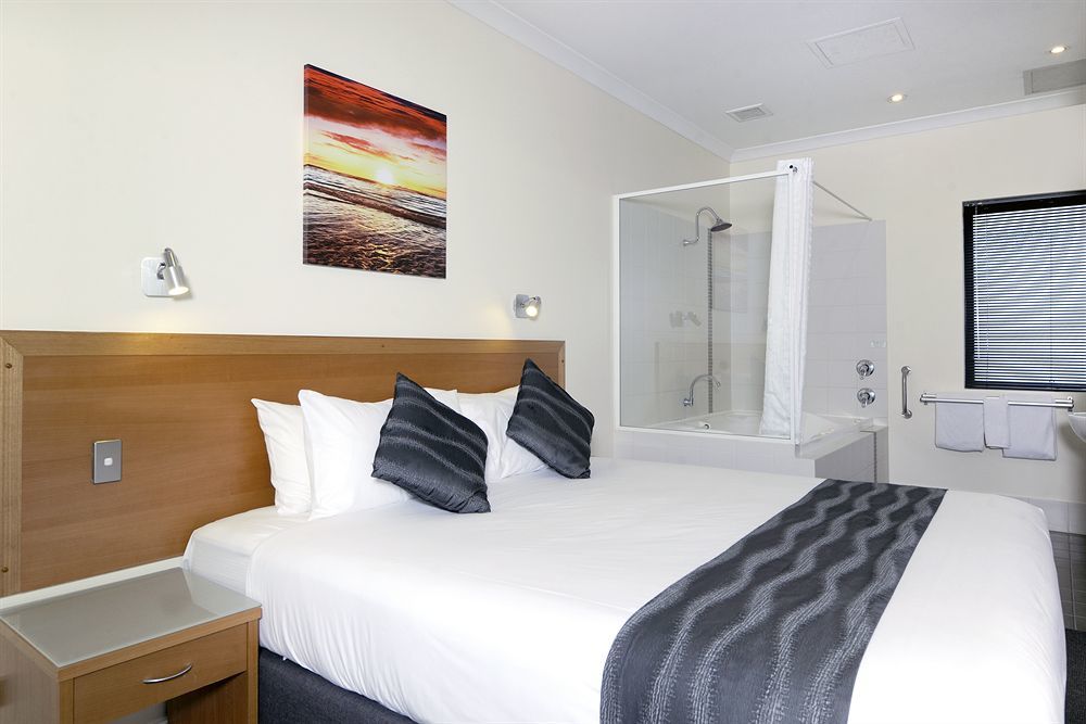 Assured Ascot Quays Apartment Hotel Пърт Екстериор снимка